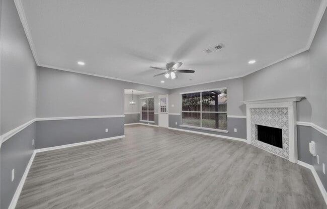 Building Photo - 10503 Timberloch Dr