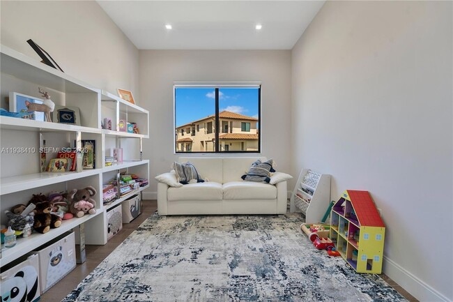 Building Photo - 8279 NW 43rd St