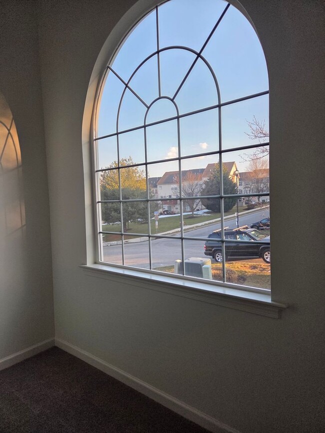 Building Photo - 2670 Sultan Supreme Way