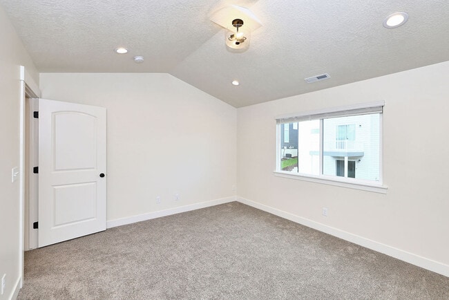 Building Photo - 1377 N Sage Dr
