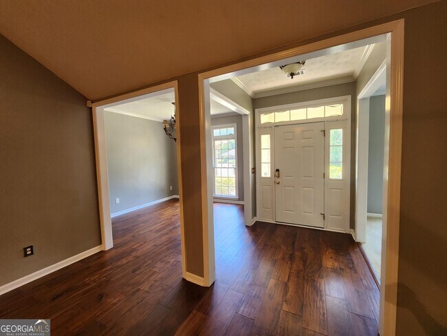 Building Photo - 7184 Village Loop