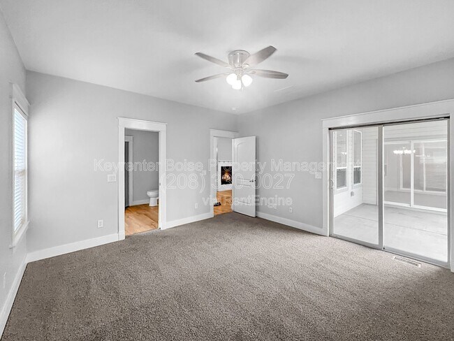 Building Photo - 2120 N Eagle Creek Ln