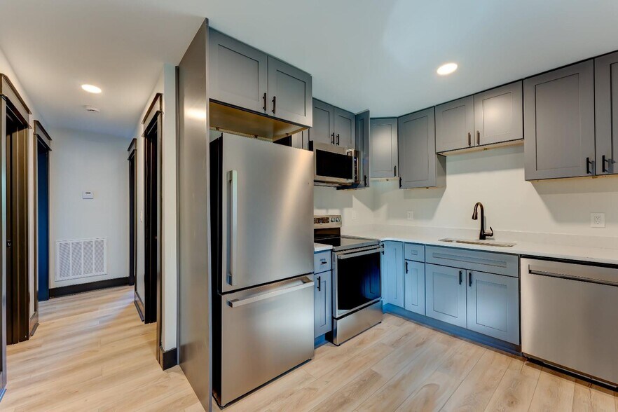 Building Photo - 2436 Belvedere Ave