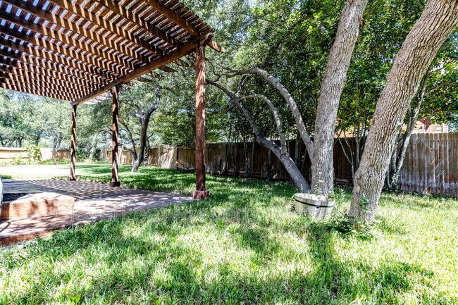 Building Photo - 9107 Los Sonoma Rio