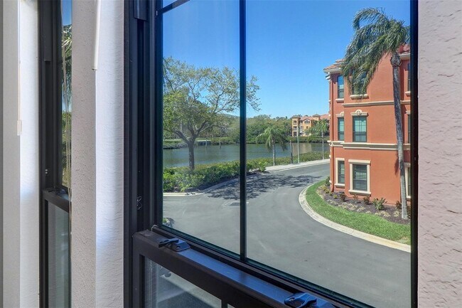 Building Photo - 2722 Via Tivoli