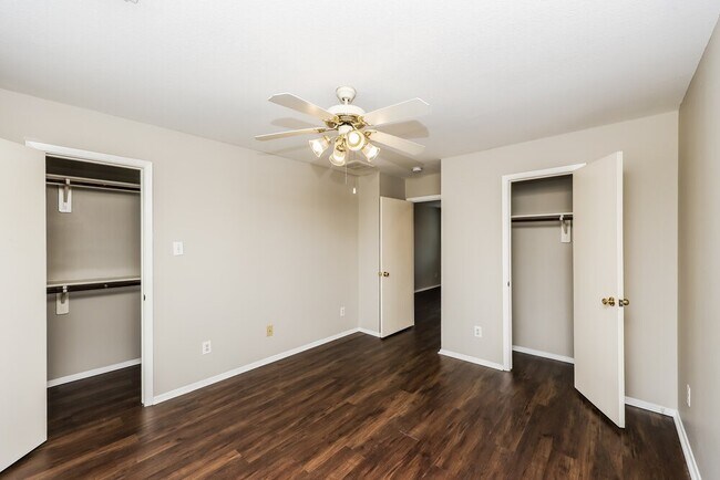Building Photo - 20627 Sycamore Crest Ln