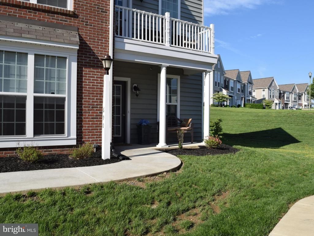 Building Photo - 690 Whitetail Dr