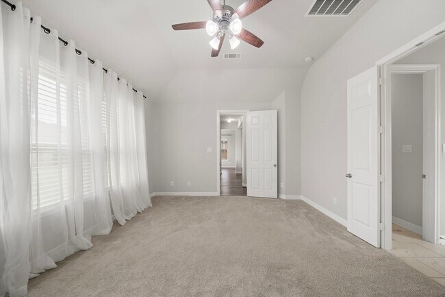 Building Photo - 27130 Spanish Wind Ct