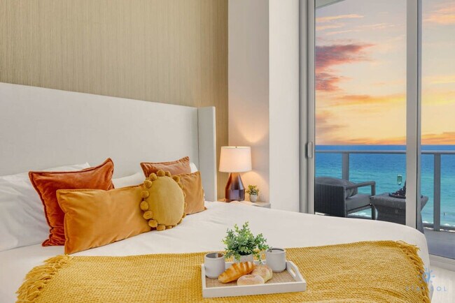 Building Photo - 4111 S Ocean Dr