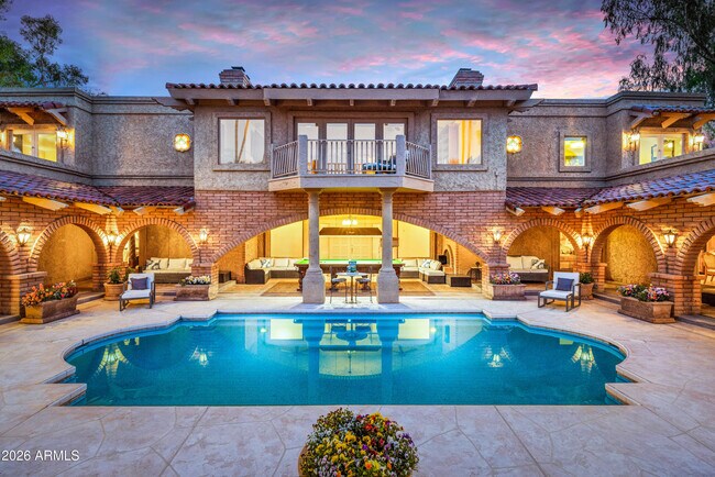 Building Photo - 7156 Oakmont Dr