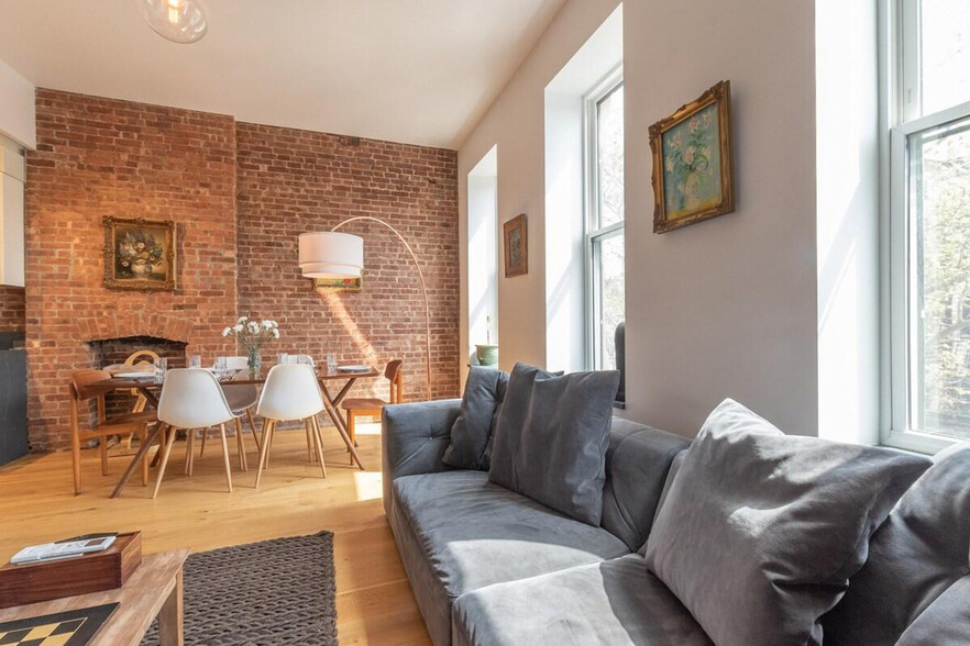 Building Photo - 103 W 122nd St