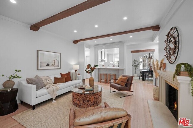 Building Photo - 9677 Charleville Blvd