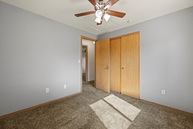 Building Photo - Charming 3-Bed, 2-Bath Single-Family Residence Near Rd 68!