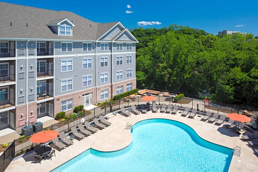 Building Photo - Merion Riverwalk Apartment Homes