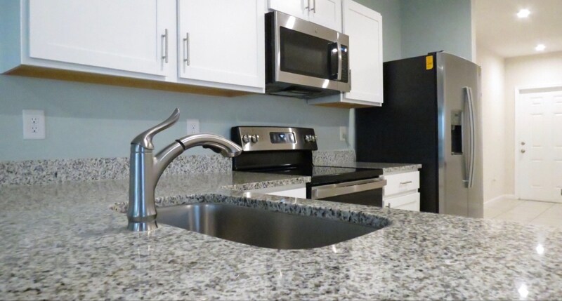 Building Photo - 404 Sedgewick Dr