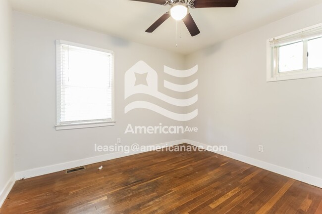 Building Photo - 606 Fleetwood Cir