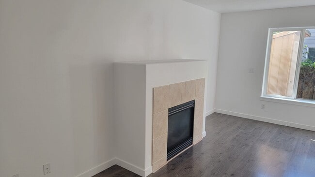 Building Photo - 257 NW 208th Ave