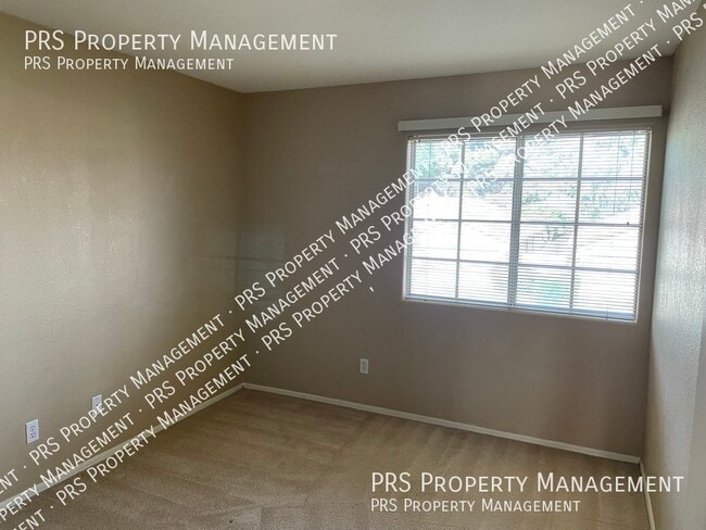 Building Photo - 925 S Scallop Dr