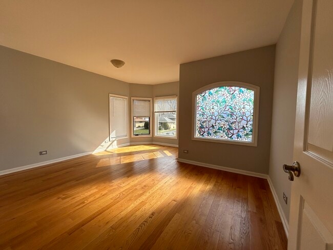 Building Photo - 1226 S Belmont Ave