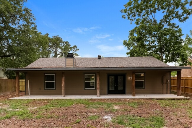 Building Photo - 16310 Ulysses St