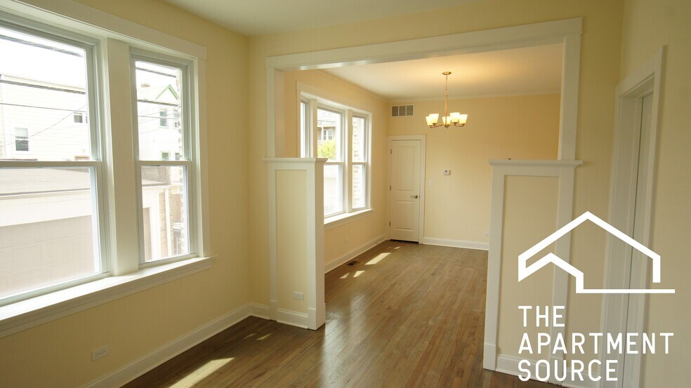 Primary Photo - 2816 N Troy St