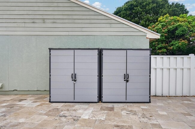 Building Photo - 1271 SW 85th Terrace