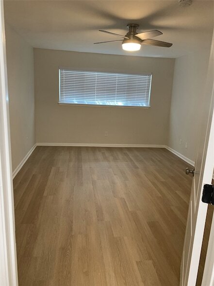 Building Photo - 875 Wax Myrtle Ln