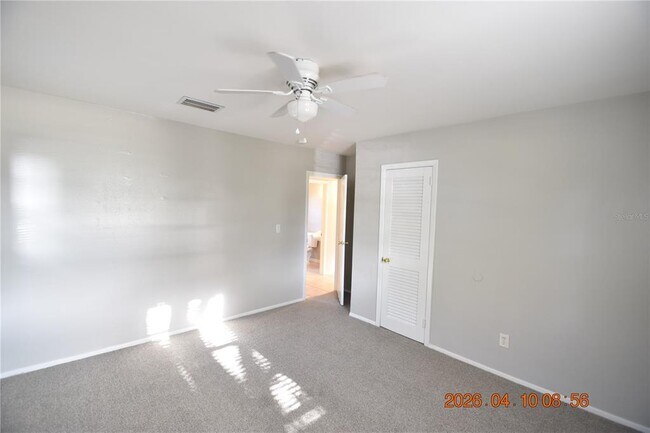 Building Photo - 10922 Hyacinth Ave