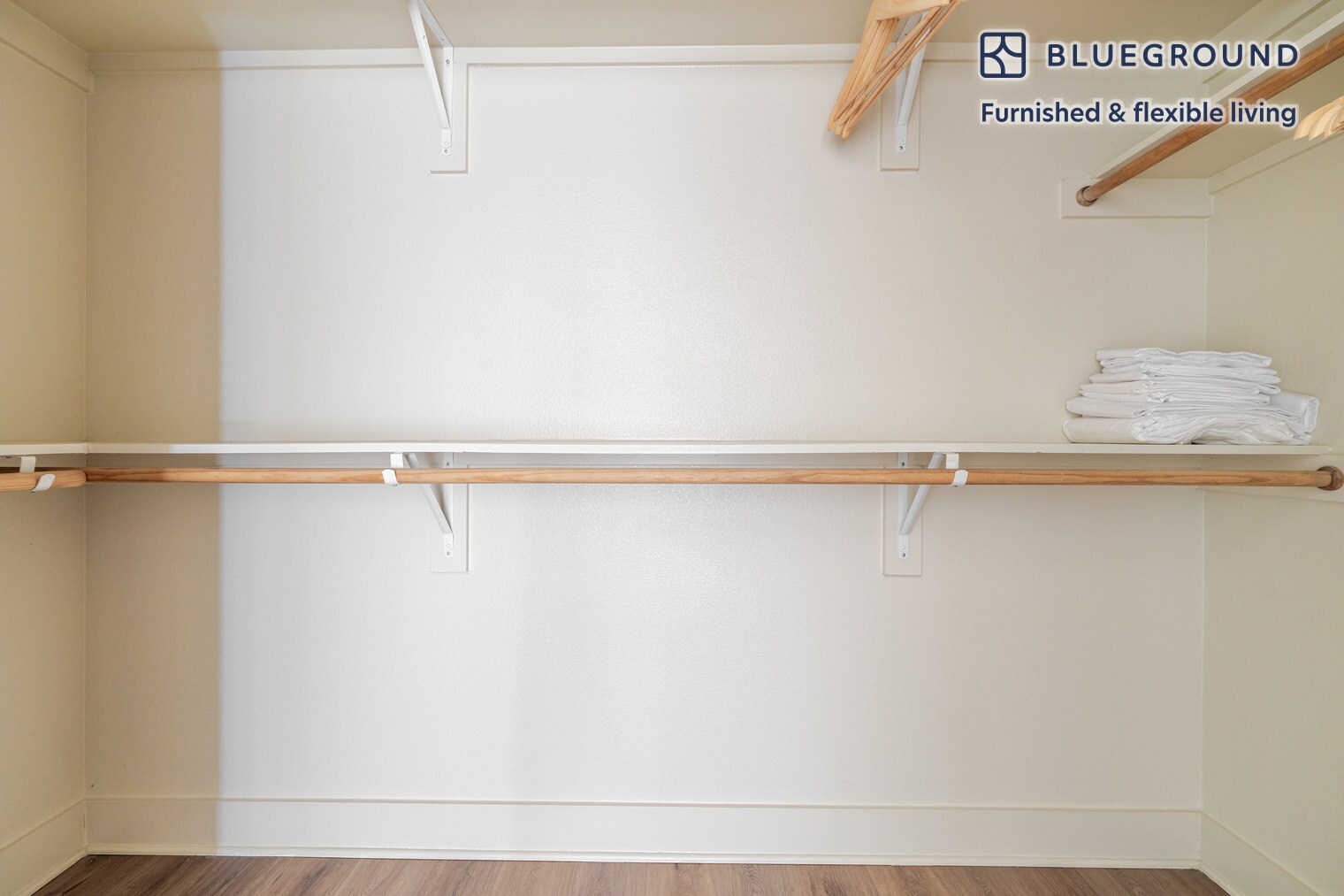 Building Photo - 3100 Esperanza Crossing