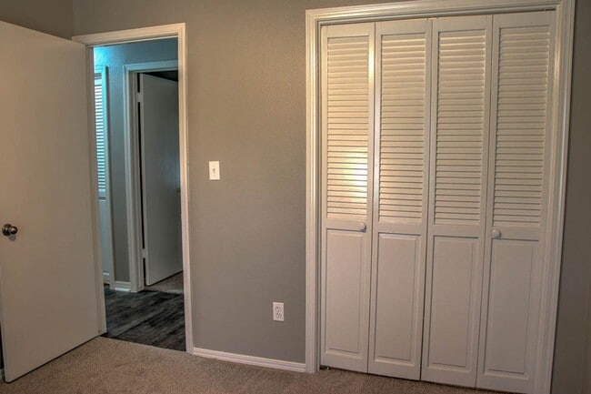 Building Photo - Bixby 3 bed 2 bath in Bixby schools