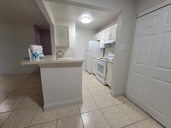 Building Photo - 3831 Bowline Cir