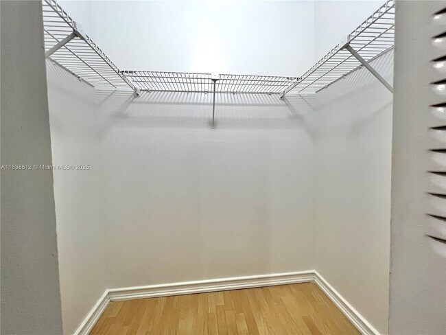 Building Photo - 8450 Lagos De Campo Blvd
