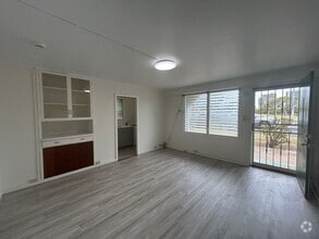 Building Photo - 2201