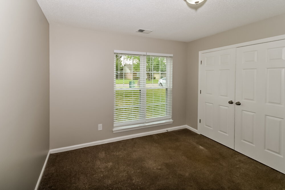 Building Photo - 6700 Black Oak Dr