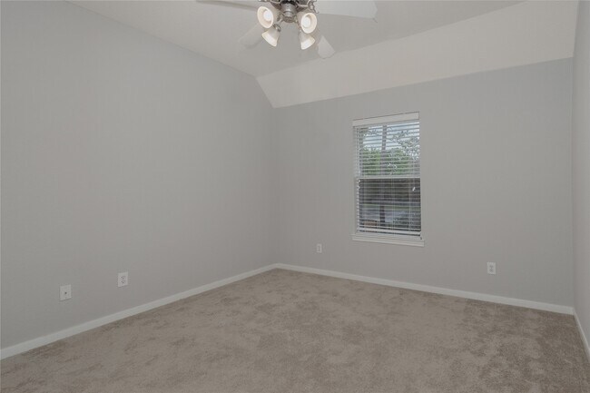 Building Photo - 138 Oriel Oaks Cir