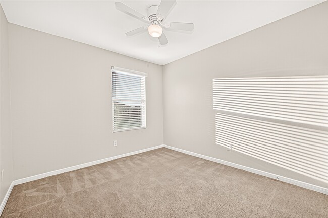 Building Photo - 2030 Stonework Ln