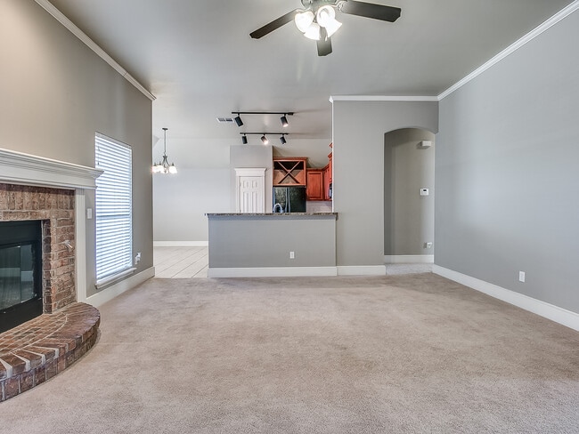 Building Photo - Beautiful 4 + Bedroom Home in Settlers Cro...