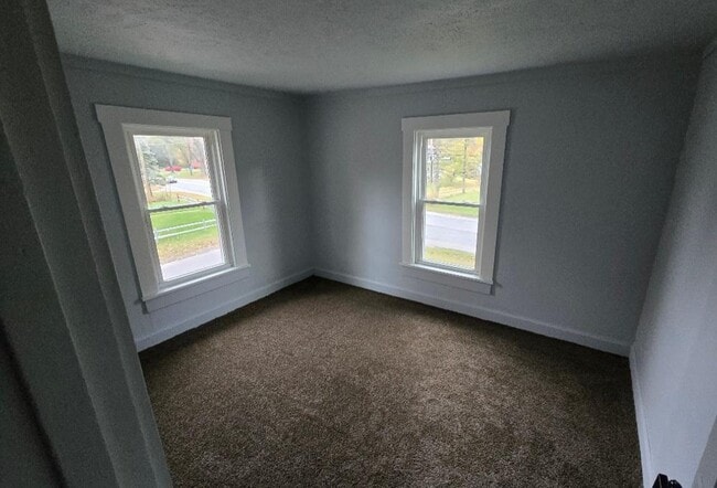 Building Photo - 1601 Grafton Rd