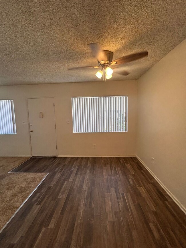 Building Photo - 4113