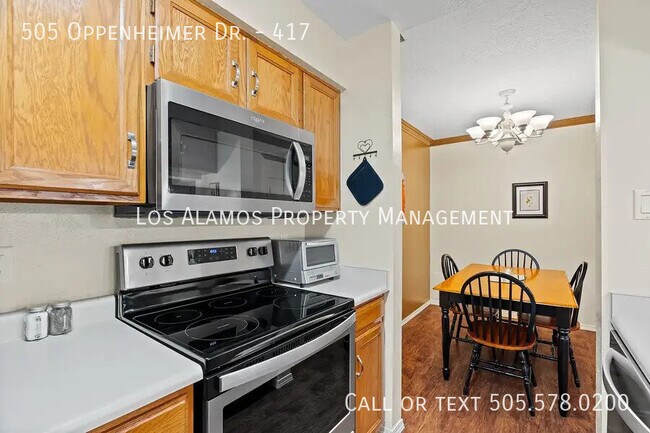Building Photo - 505 Oppenheimer Dr