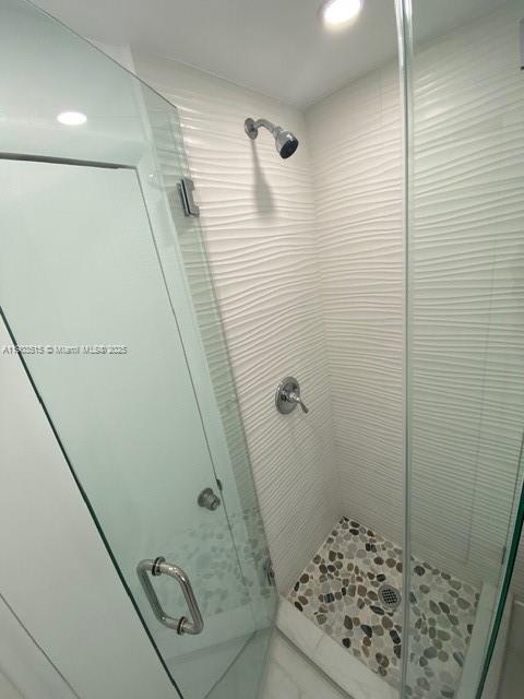 Building Photo - 119 Menores Ave