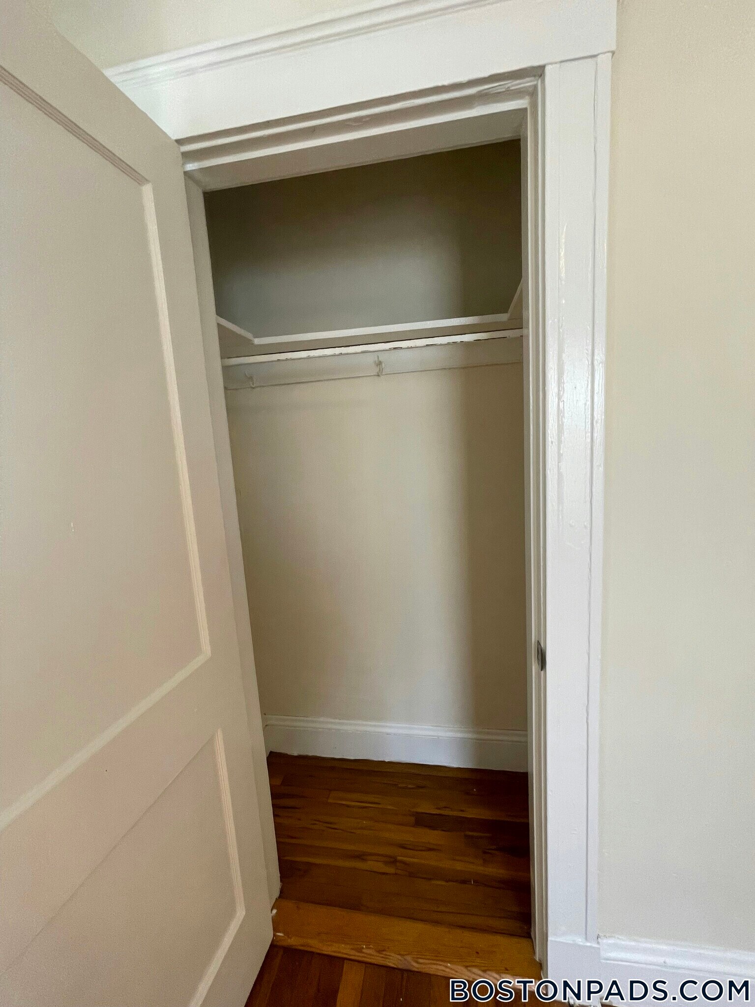 Building Photo - 44 Fairbanks St