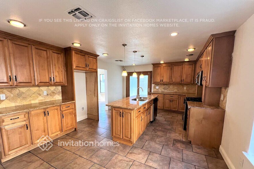 Building Photo - 3324 Lowther Way