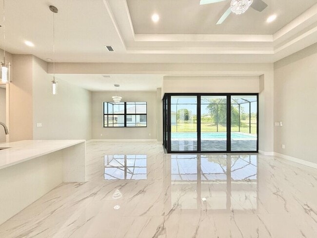 Building Photo - 20 Coxswain Dr