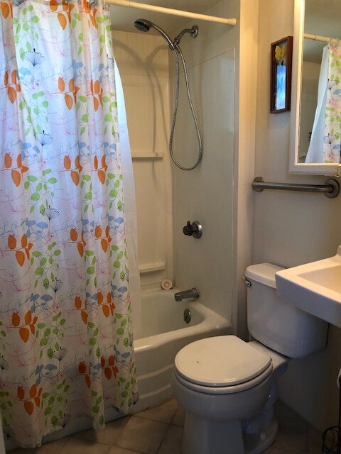 Building Photo - Early 1900's Charm In This Two Bedroom in Prescott