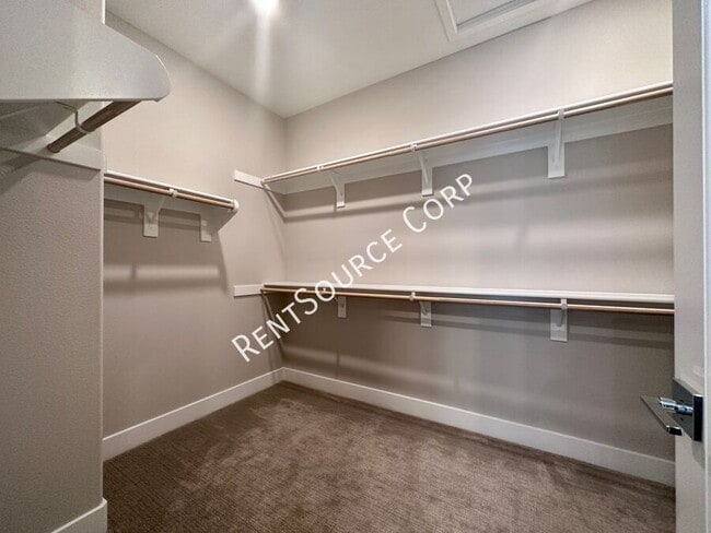 Building Photo - 27124 Observation Ct
