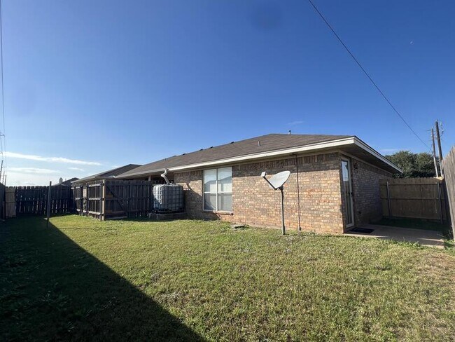 Building Photo - 5427 Ricci St