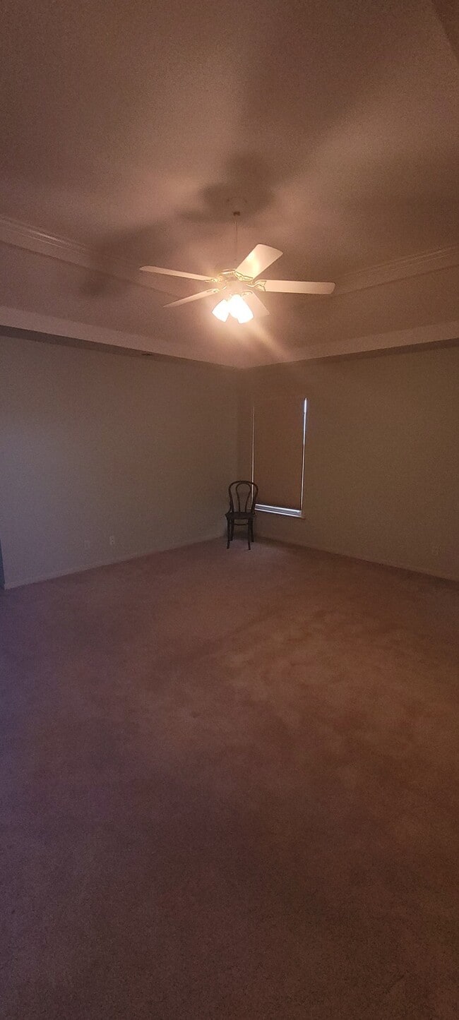 Building Photo - Fruitfully ready for your move in!