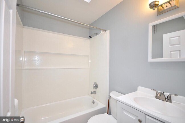 Building Photo - 3432 Ashfield Ln