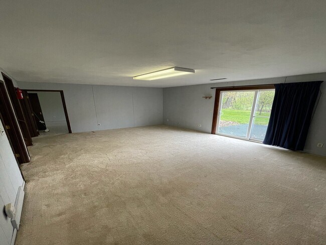 Building Photo - 116 Heather Hills Dr